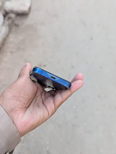 Apple iPhone 12 mini