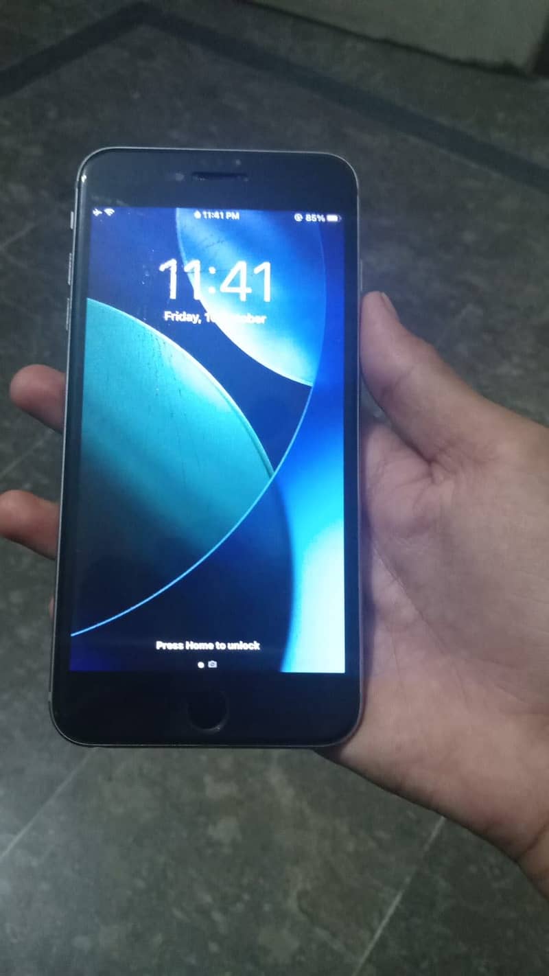 iPhone 6s plus lush condition 0