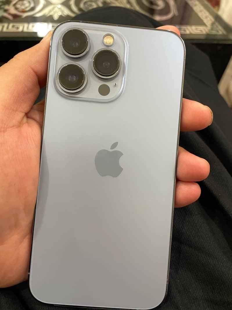 Apple iPhone 13 Pro 0