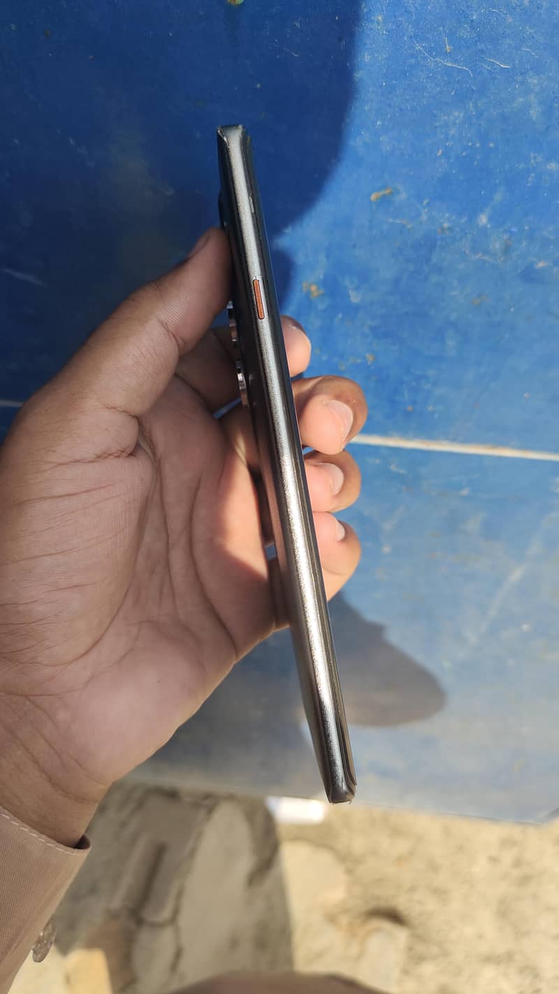 Tecno CAMON 40 Pro 3