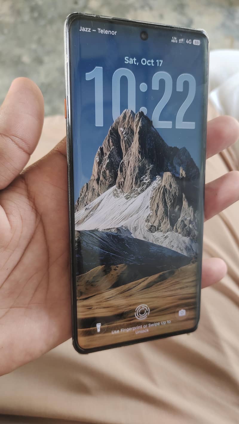 Tecno CAMON 40 Pro 4