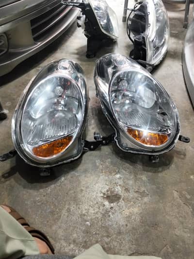 Nissan Mirch Front Light