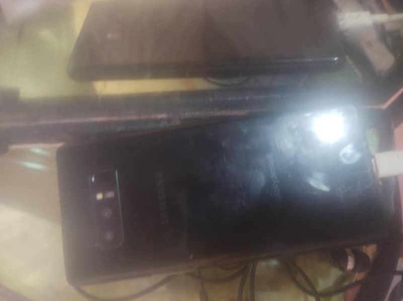 Samsung Mobile Note 8 1