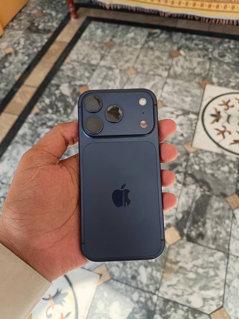 Apple iPhone 17 Pro 3