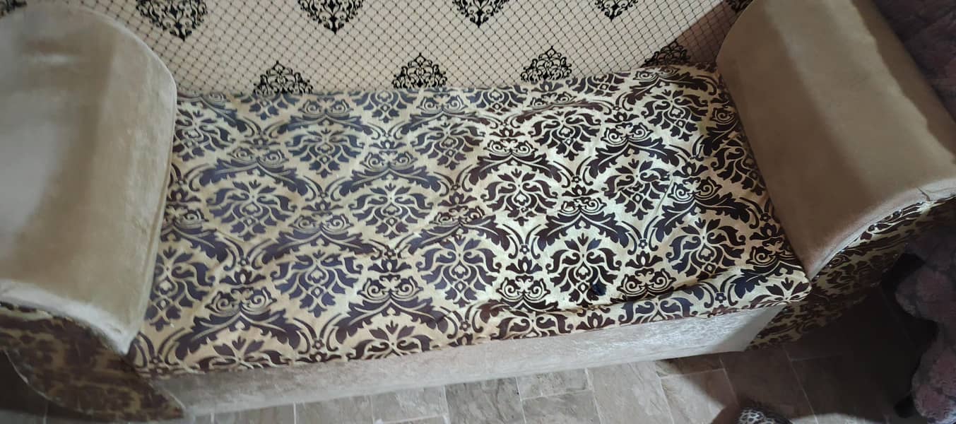 sofa sethi 1
