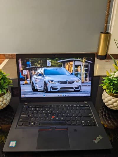 Lenovo ThinkPad T490 Core i7 8th Gen Laptop,Touchscreen,16GB RAM/256GB