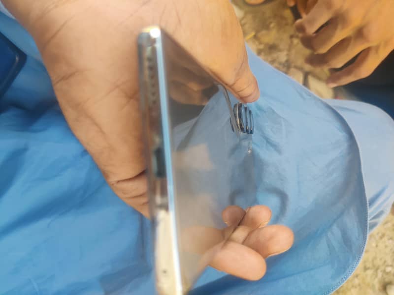 Tecno CAMON 40 Pro 1