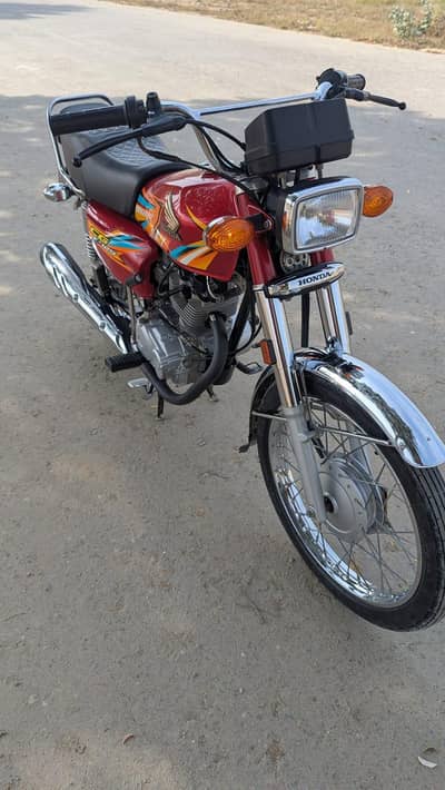 Honda CG 125 2026 Model – Urgent Sale, Excellent Condition