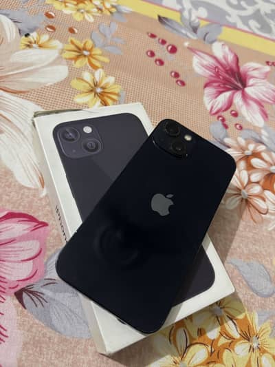 Apple iPhone 13