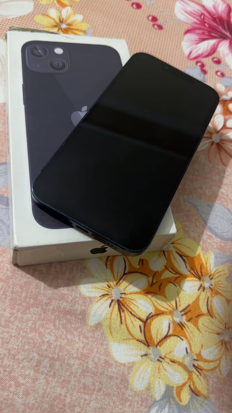 Apple iPhone 13 6