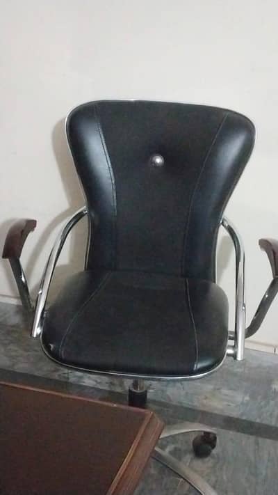 Office Chairs for Sale – Comfortable & Good Condition!