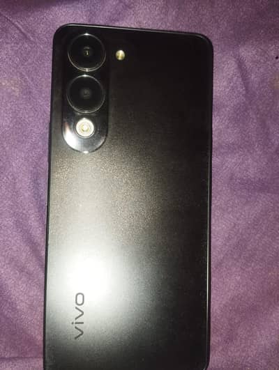 Vivo Y04 4+4RAM 128 Storage