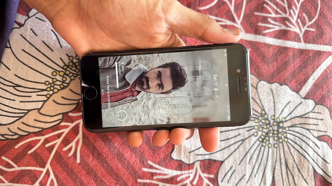 Apple iPhone SE 5