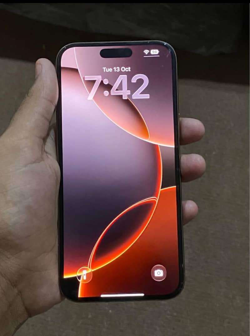 Apple iPhone 16 Pro Max 3