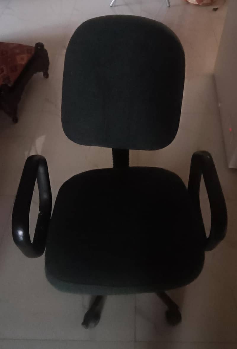 Study Table With Chair 5
