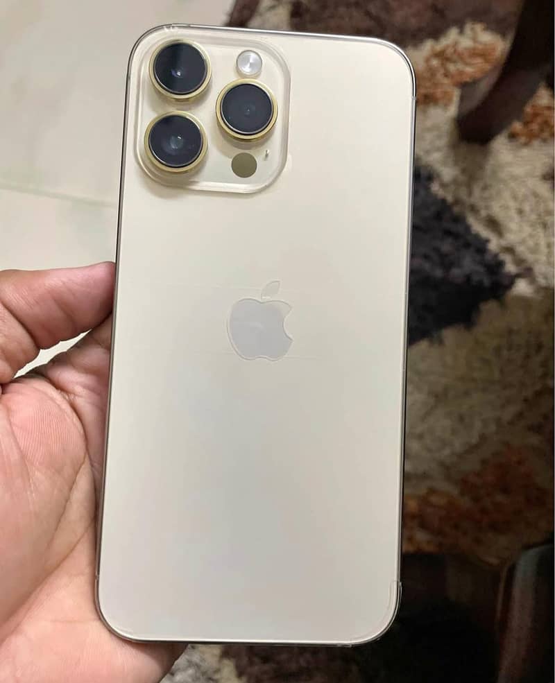 Apple iPhone 14 Pro Max 0