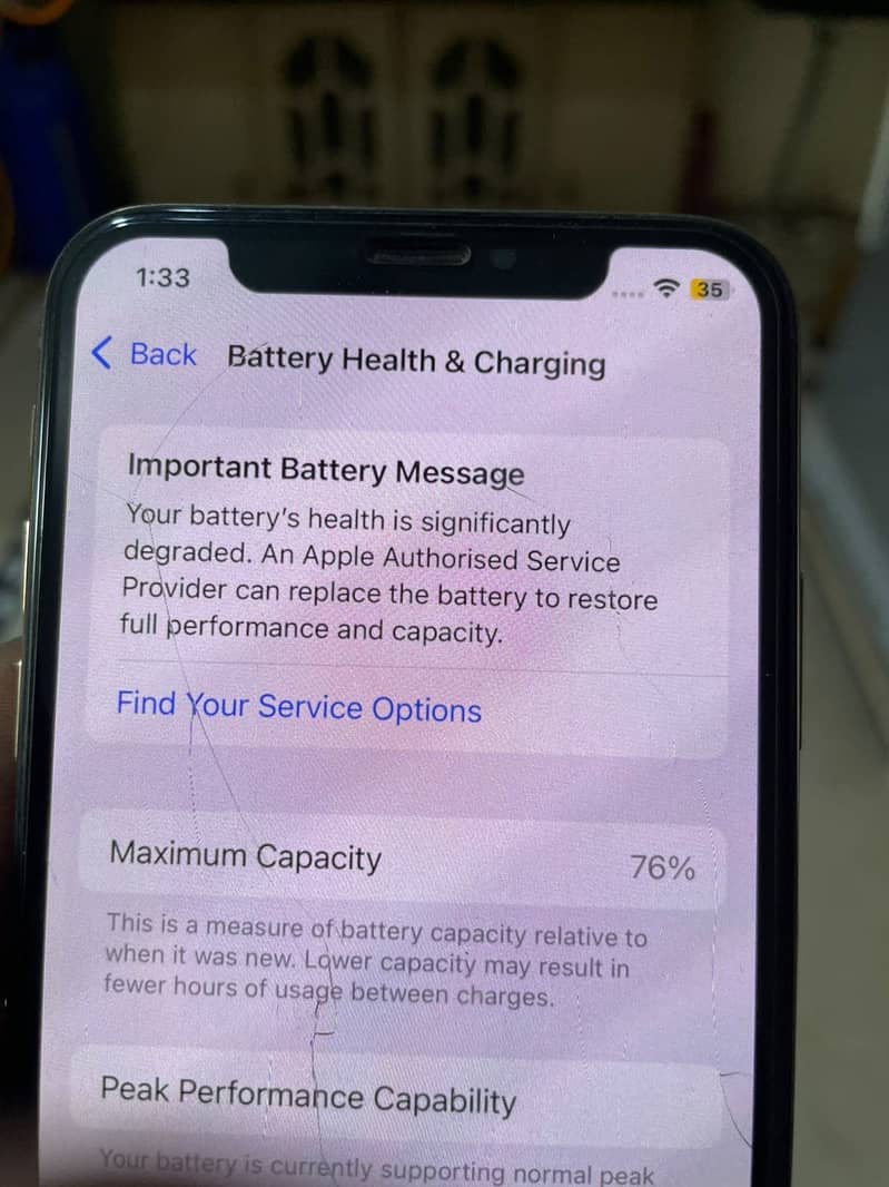 Apple iPhone XS 4