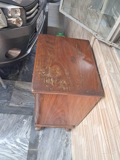 single old style 3 beds