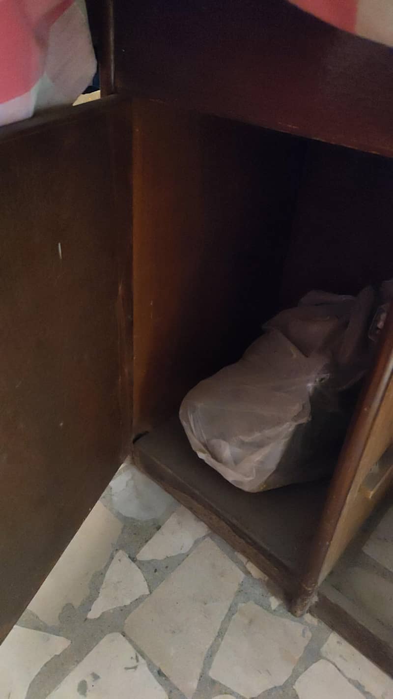 side Tabel Rough Condition Used Normal basis 2
