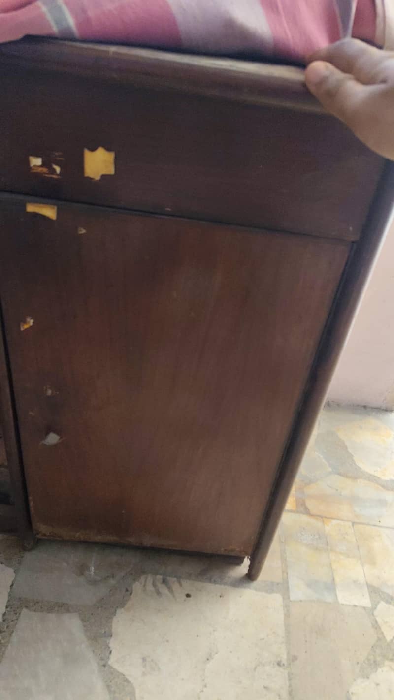 side Tabel Rough Condition Used Normal basis 3