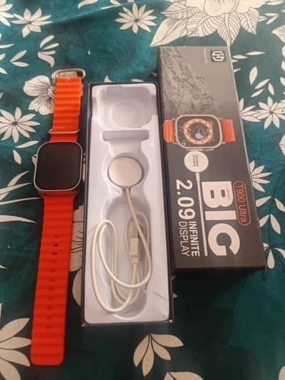 2 SMARTWATCHES