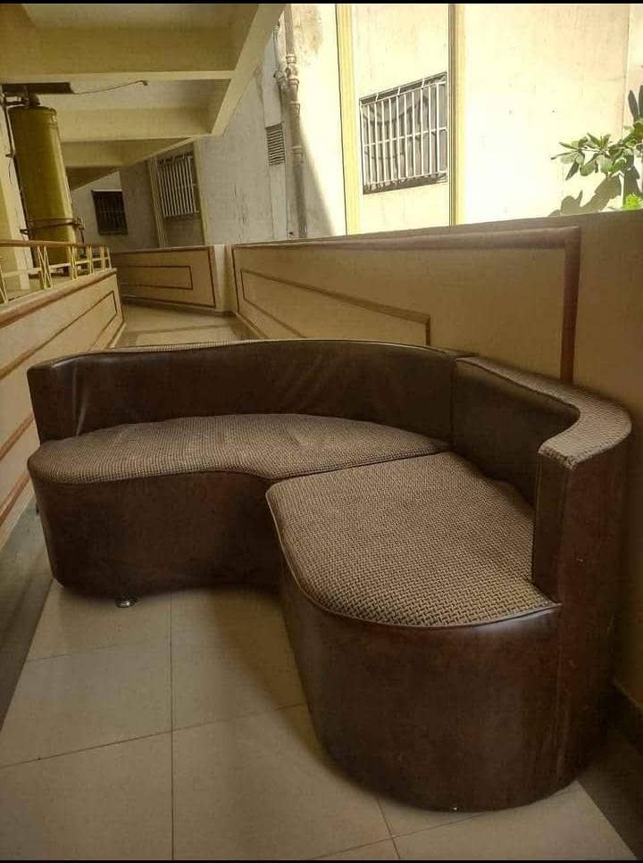 5 seater round sofa set 0