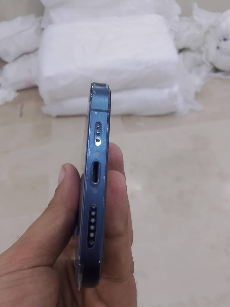 brand 3