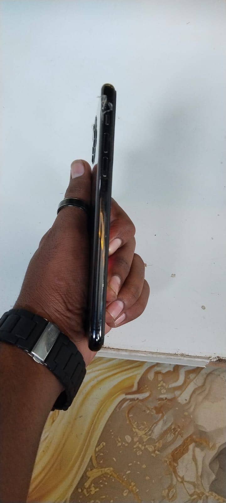 Apple iPhone 11 Pro Max 2