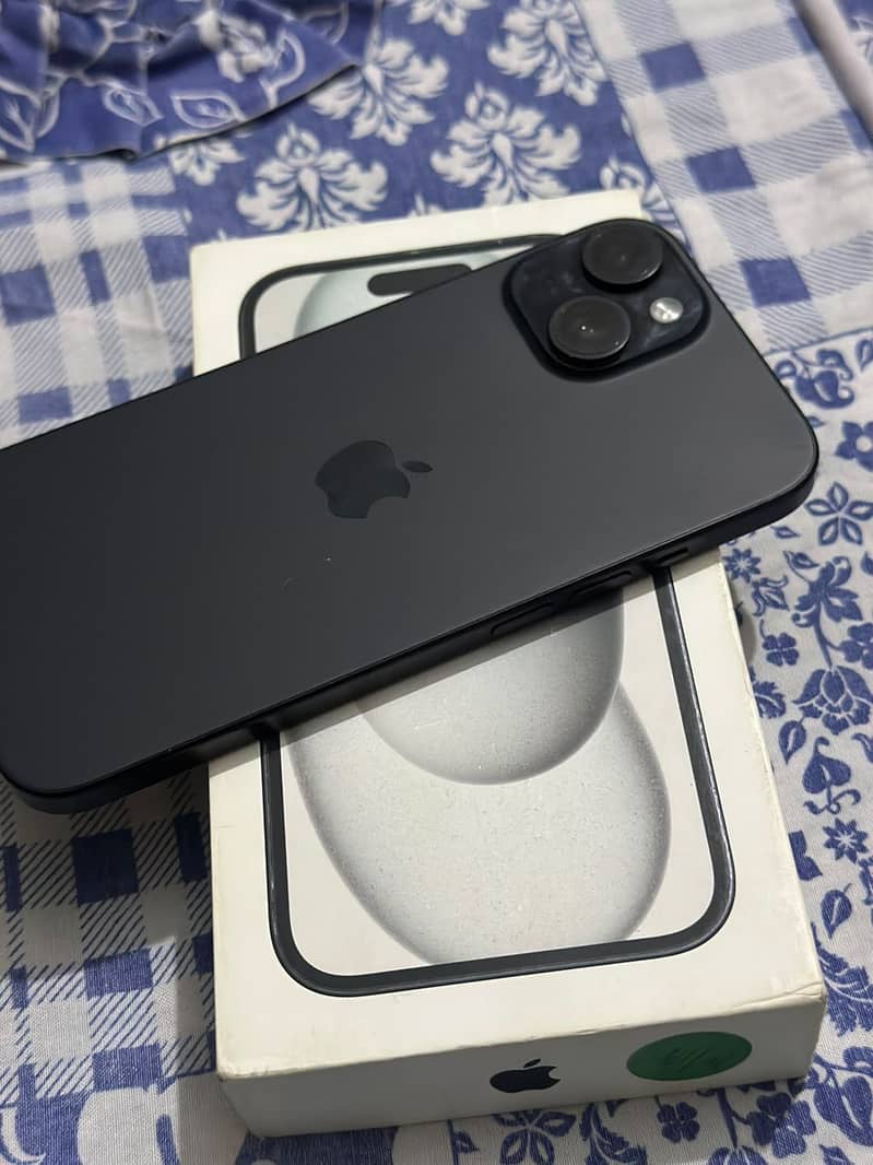 Apple iPhone 15 6