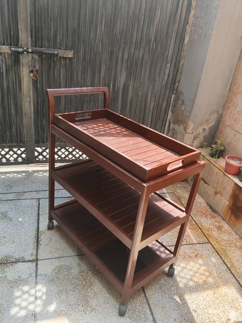 Tea trolley 0