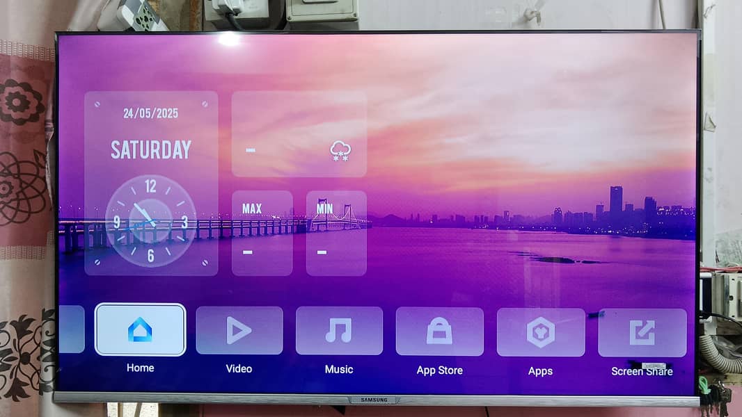 Samsung smart cloud TV 4