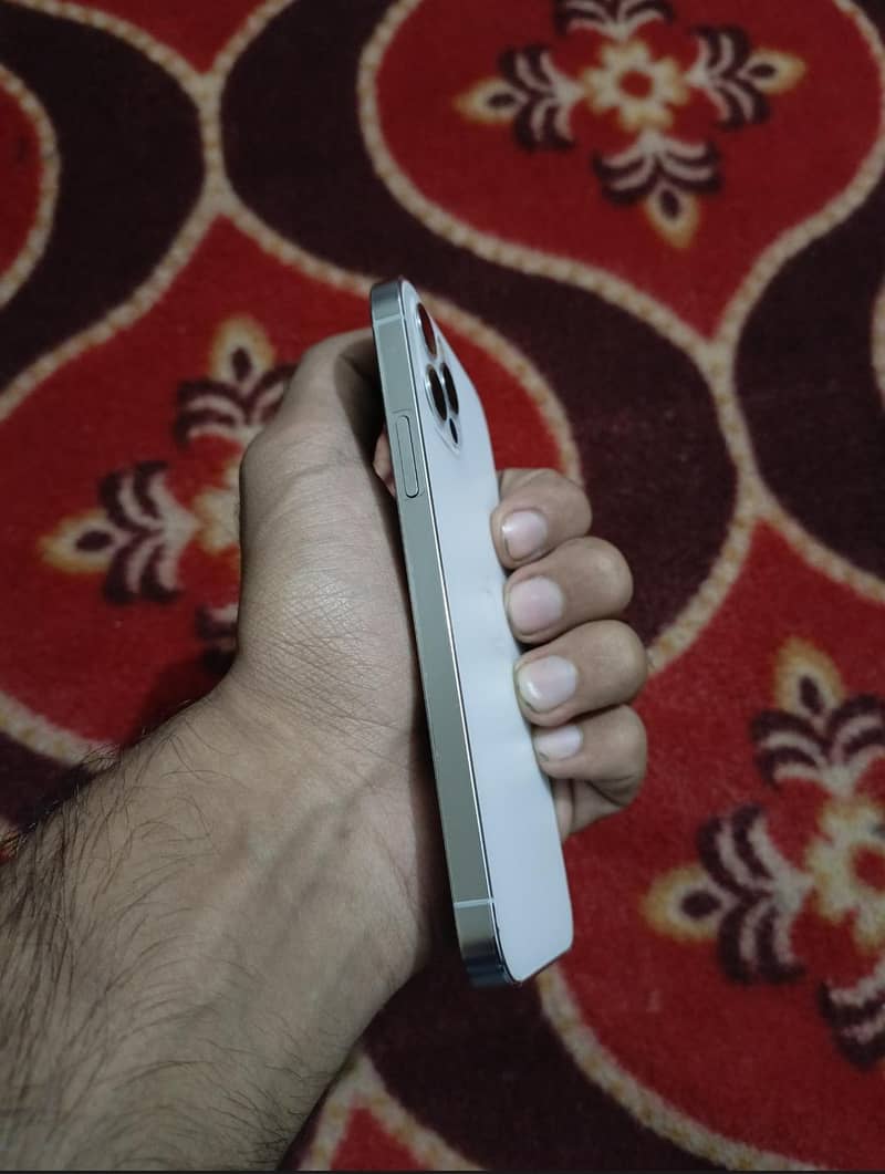 iPhone 12 Pro 256GB 1