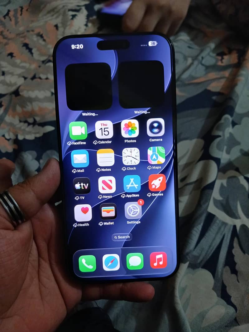Apple iPhone 16 Pro Max 1