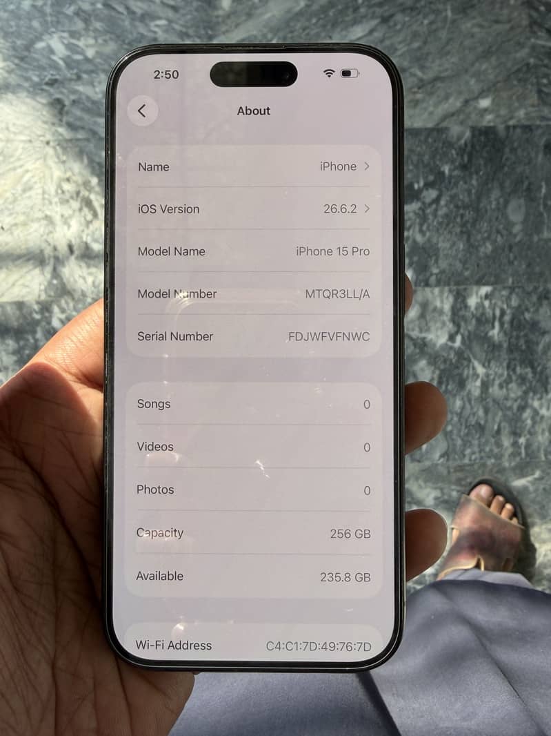 Apple iPhone 15 Pro 0