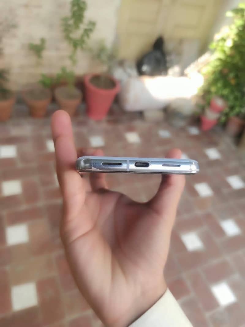 Google Pixel 8 Pro 3
