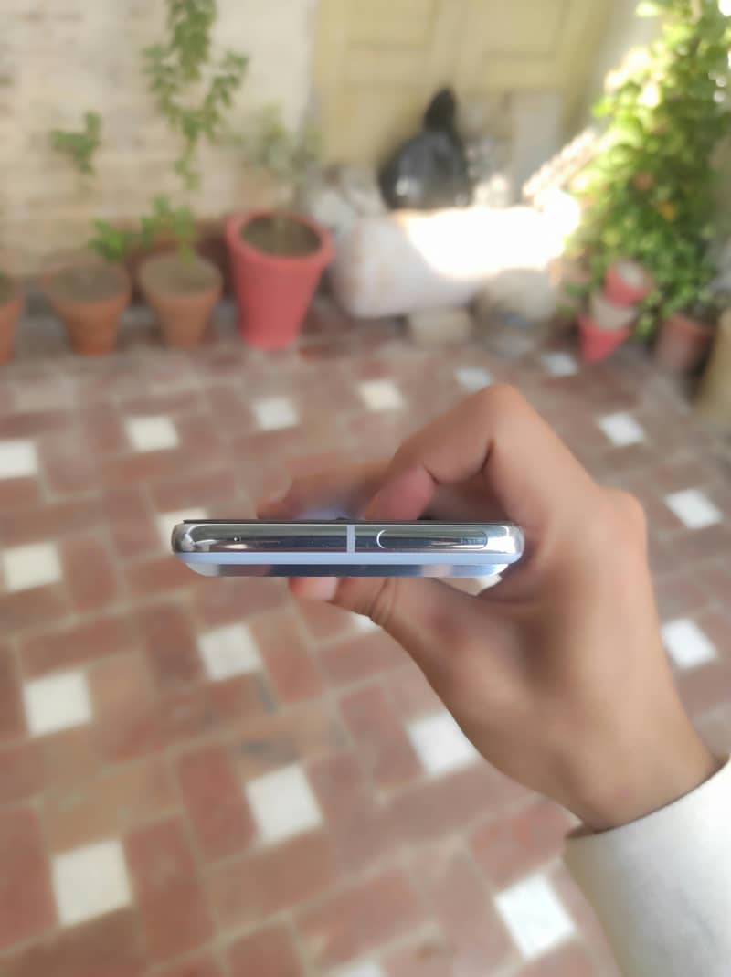 Google Pixel 8 Pro 6