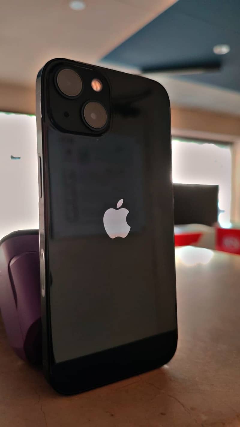 Apple iPhone 13 1