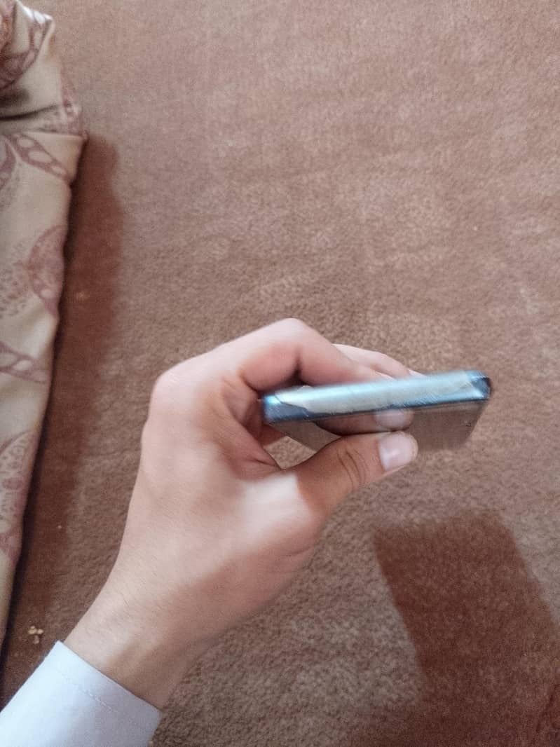 Google Pixel 7a 5