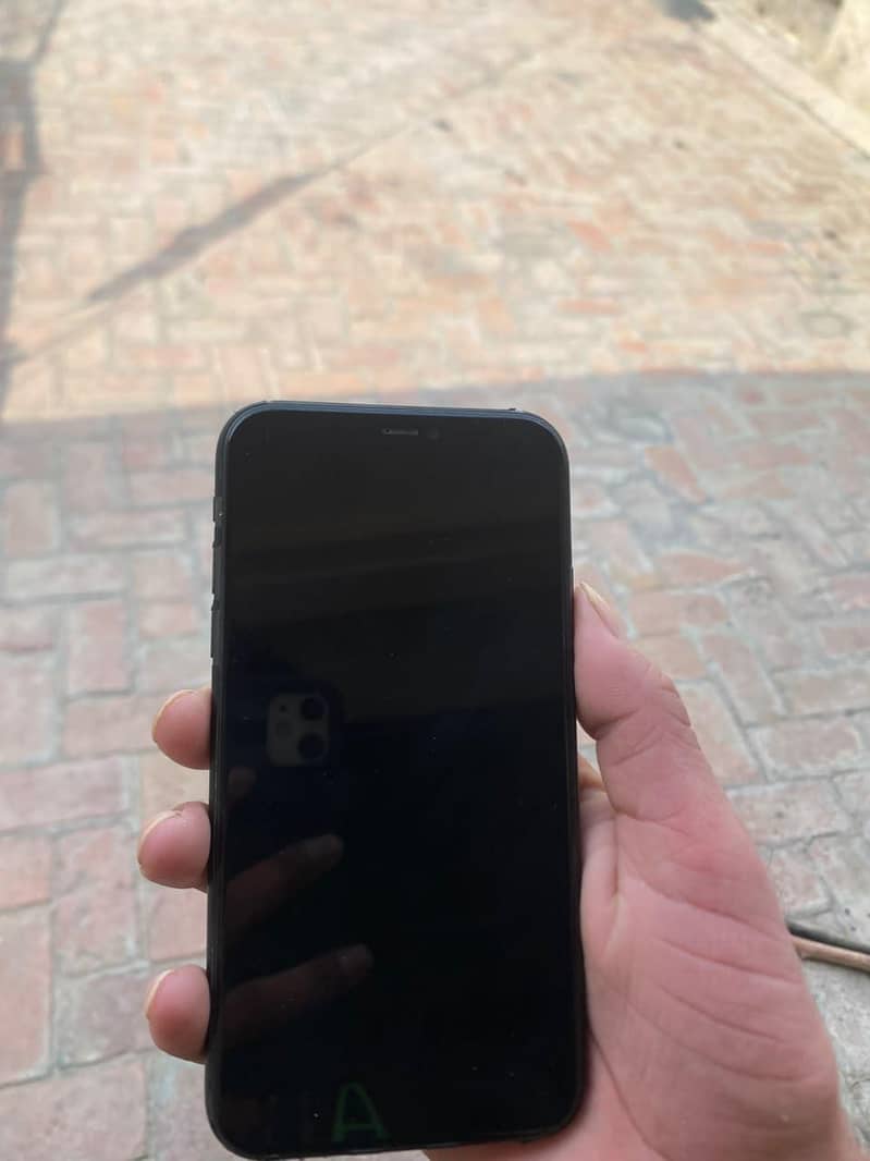 Apple iPhone 11 2