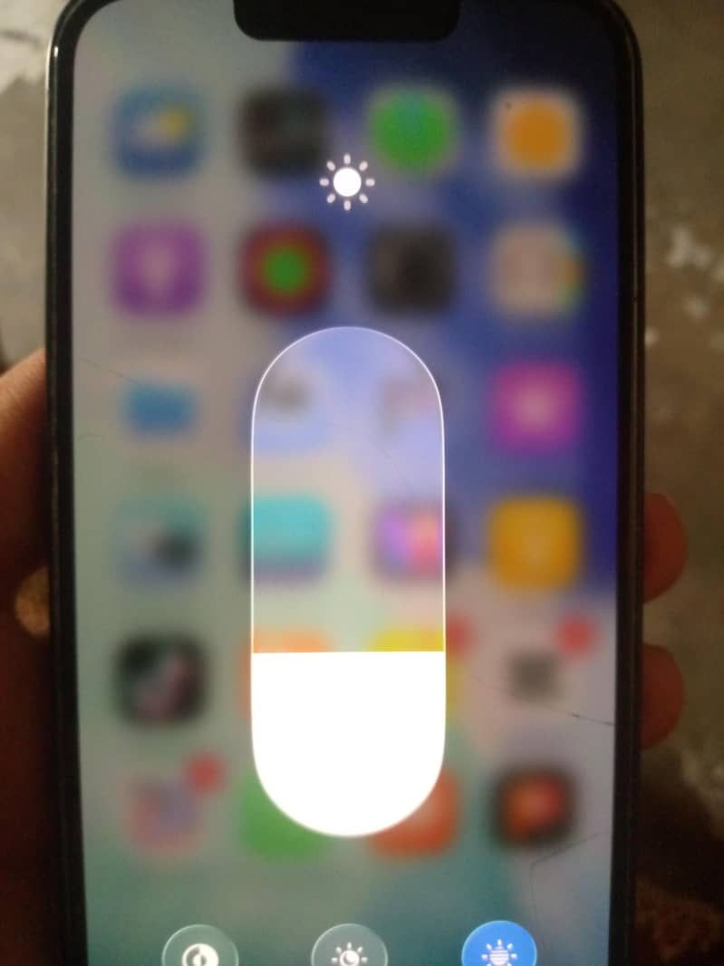 Apple iPhone 13 4