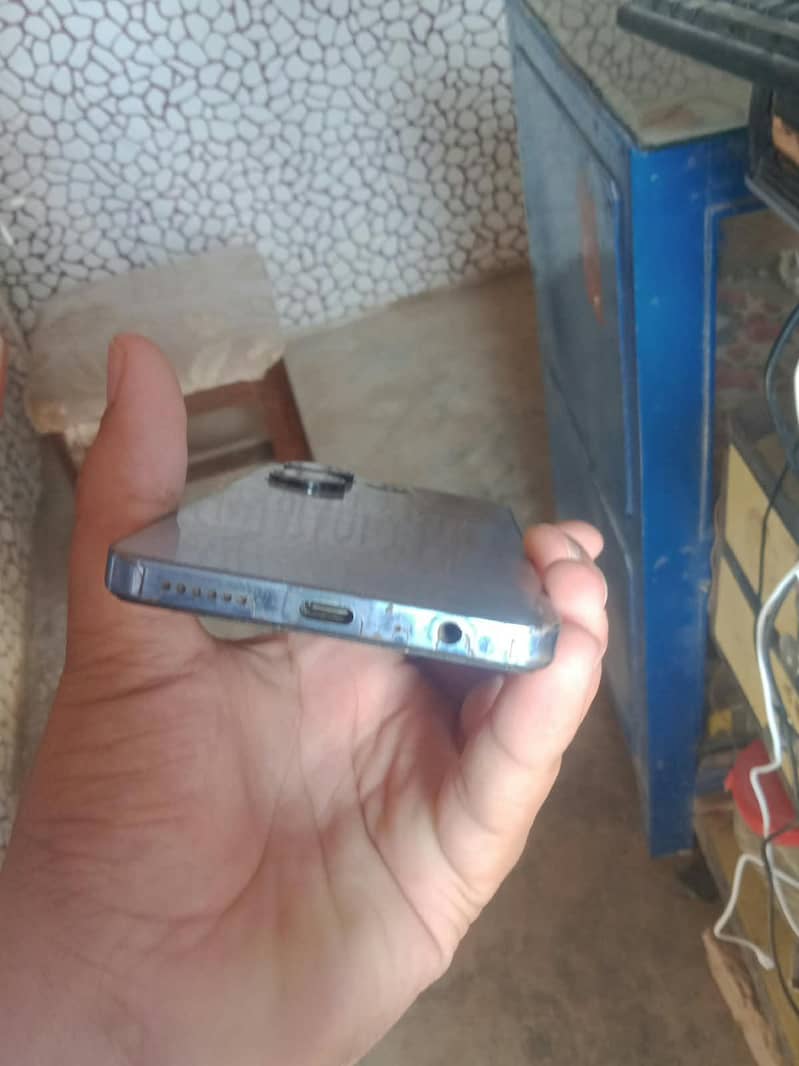 Tecno CAMON 20 Pro 4