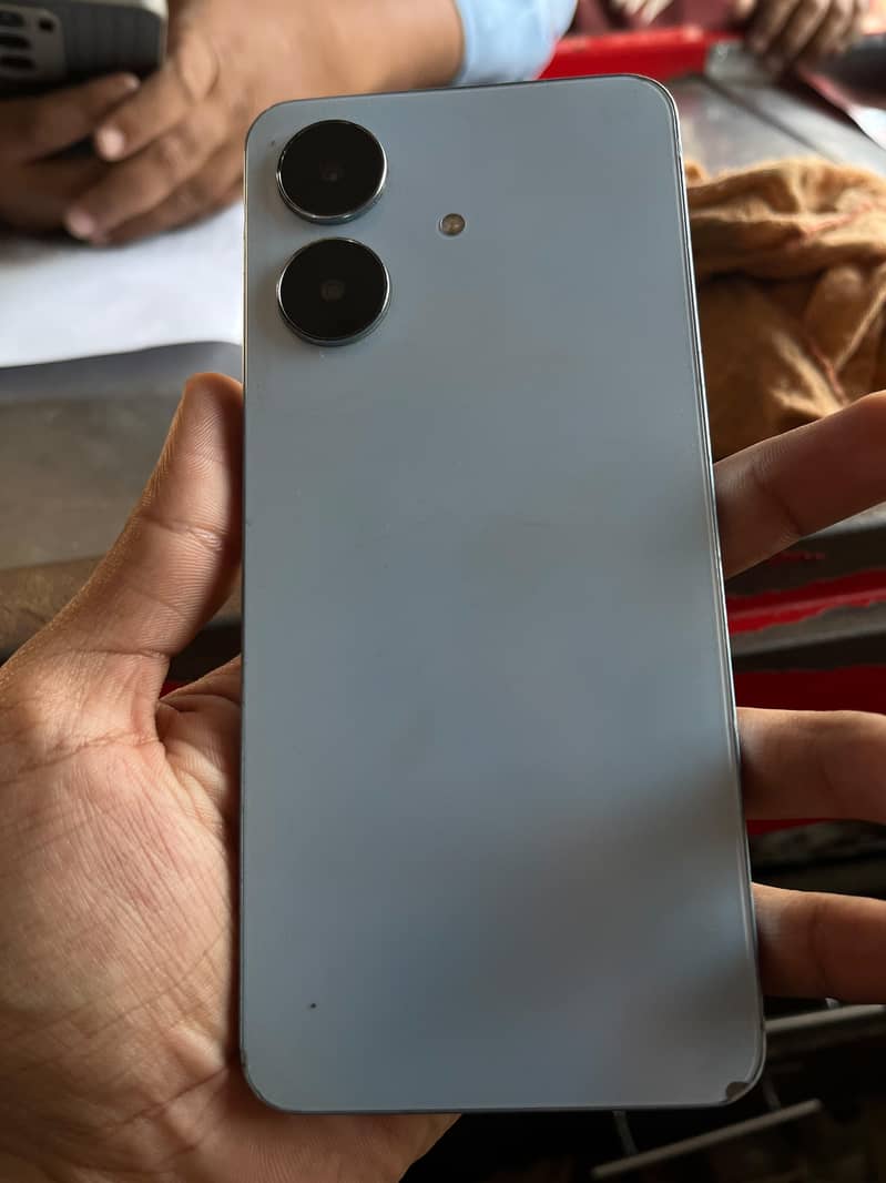 Realme Note 60 1