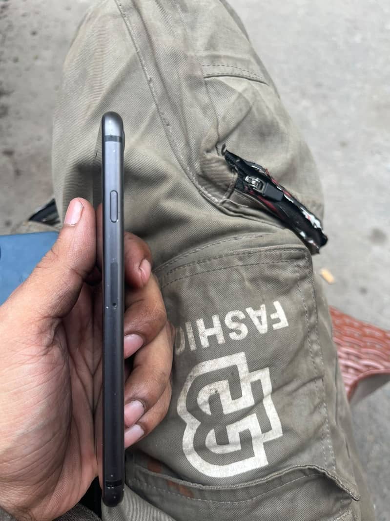 Apple iPhone 8 bypass 6