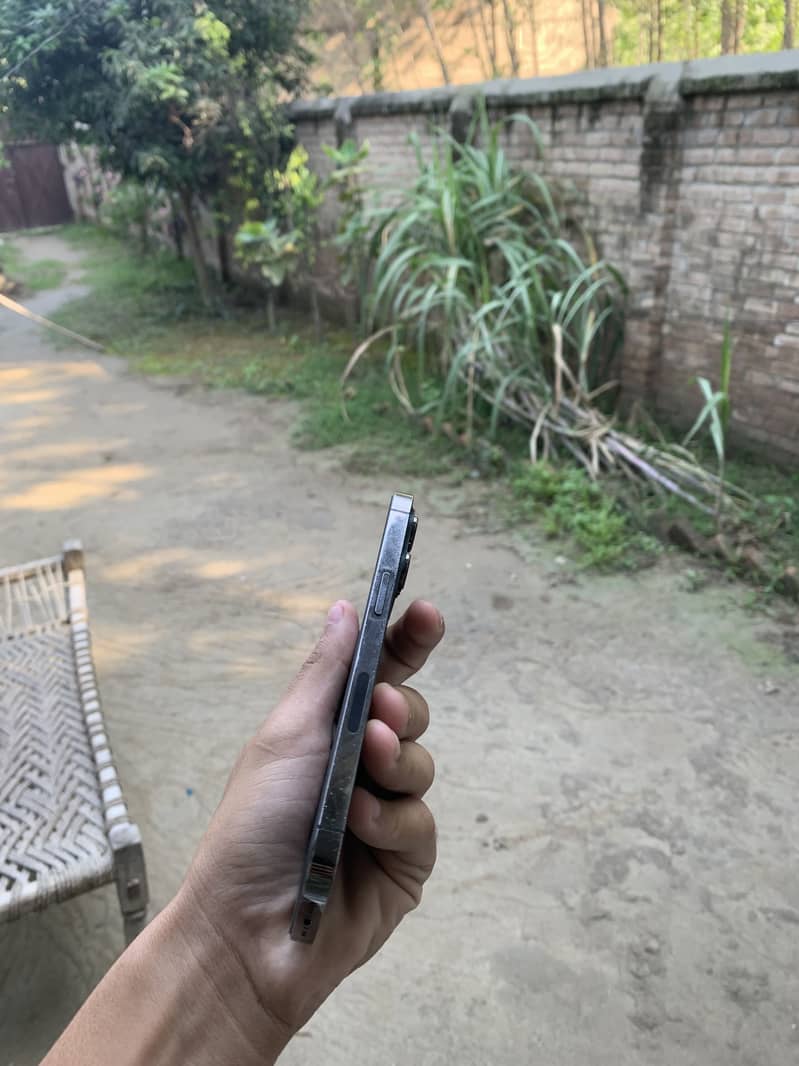 Apple iPhone 13 Pro 5