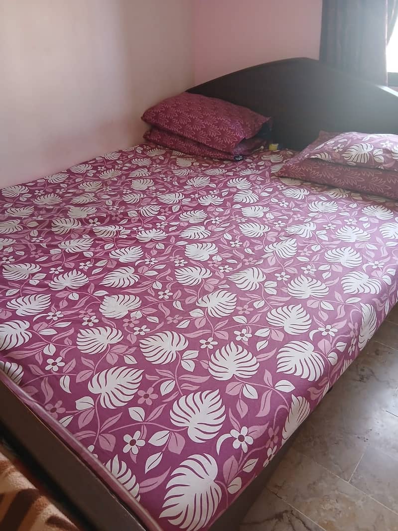 Double bed, Single bed, Dressing table, Dining Table & Cupboard 3