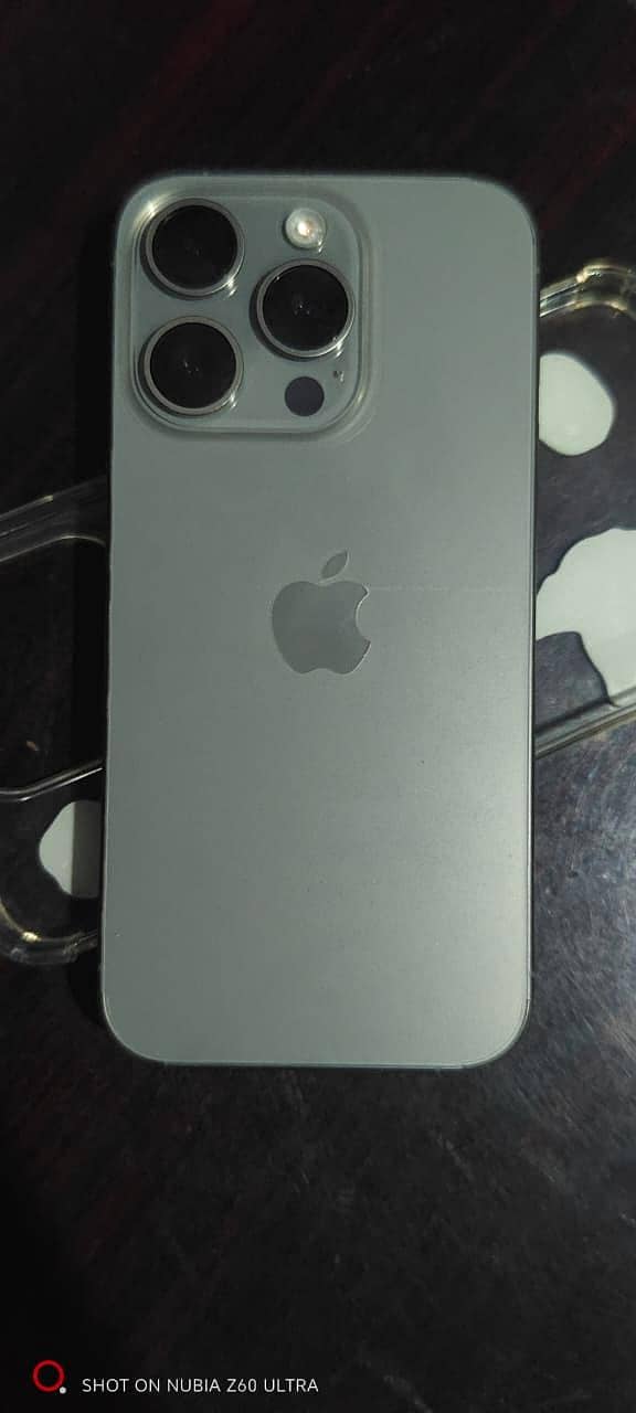 Apple iPhone 15 Pro 4
