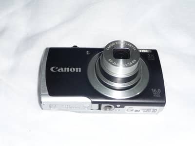 Canon PowerShot A2500  5x optical zoom 9.5/10 condition
