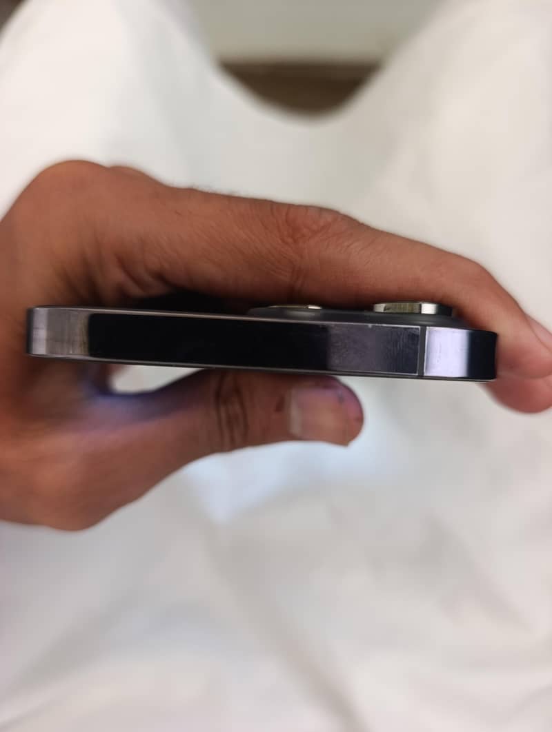 Apple iPhone 14 Pro Max 7