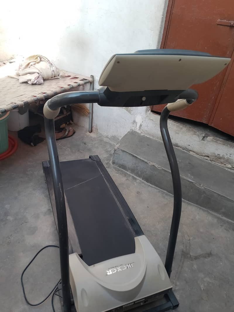 JOGGING MACHINE 0