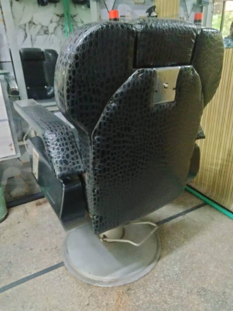 Barber chairs 3